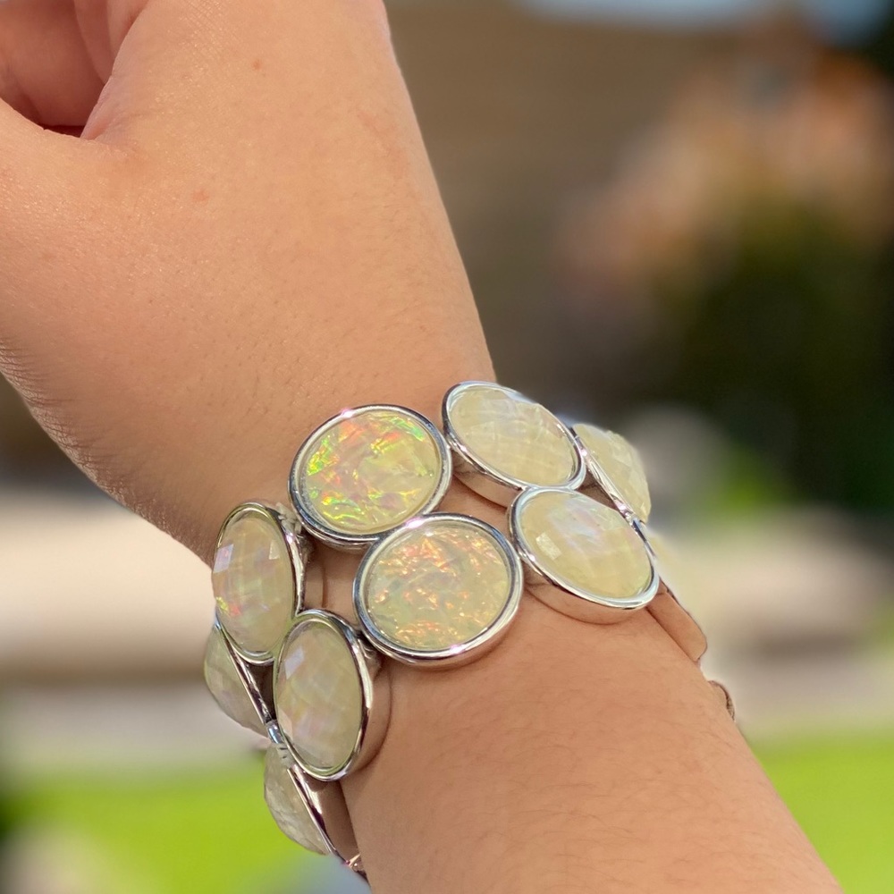 Elastic Holographic Bracelet